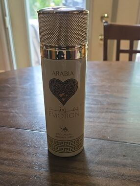 le chateau Arabia Emotion Perfumed Spray - Cream with Gold Accents